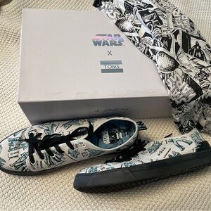 TOMS Women Star Wars Sneakers - Black and White